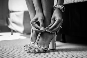 photographe mariage saint tropez photo chaussure mariee