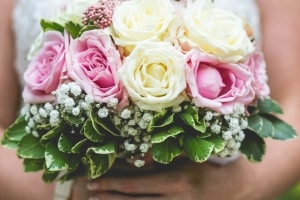 photographe mariage anglais, en provence, bouquet mariée
