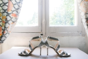 photographe de mariage, chaussure de la mariée, saint rémy de provence
