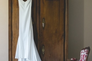 photographe pour le mariage, préparatifs robe mariée, saint rémy de provence
